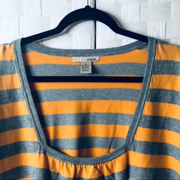 Evie square neck short sleeve sweater size xl - Picture 4 of 6